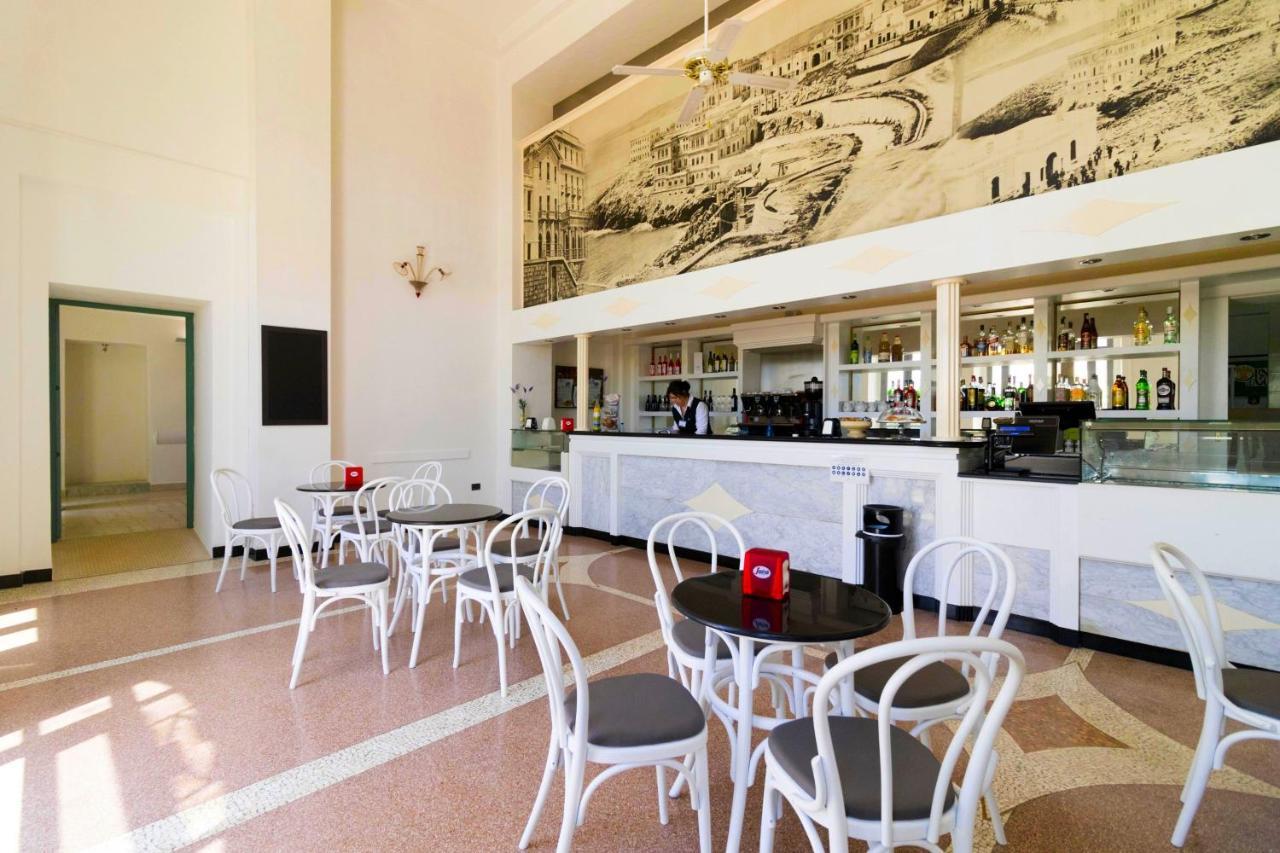 Albergo Palazzo Santa Cesarea Terme Exteriör bild
