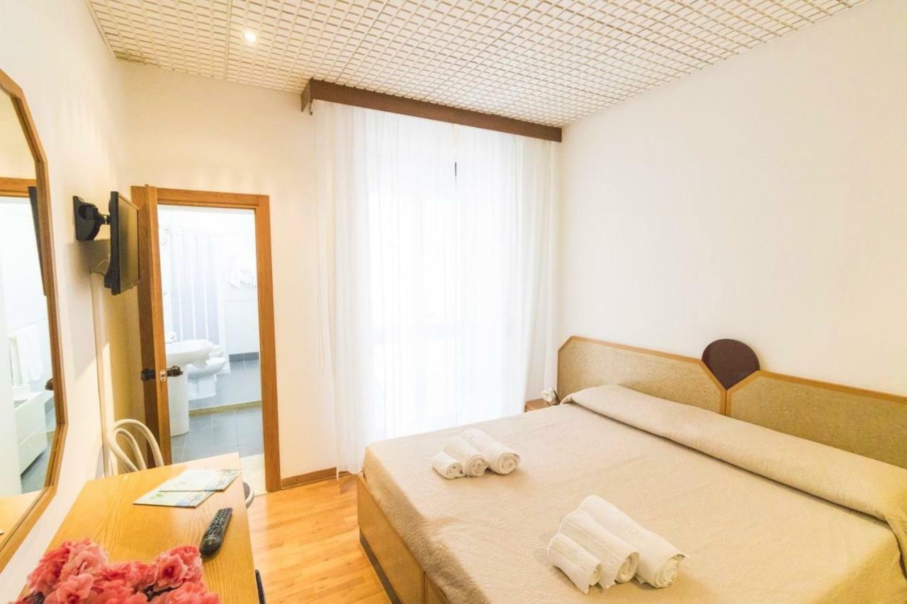 Albergo Palazzo Santa Cesarea Terme Exteriör bild