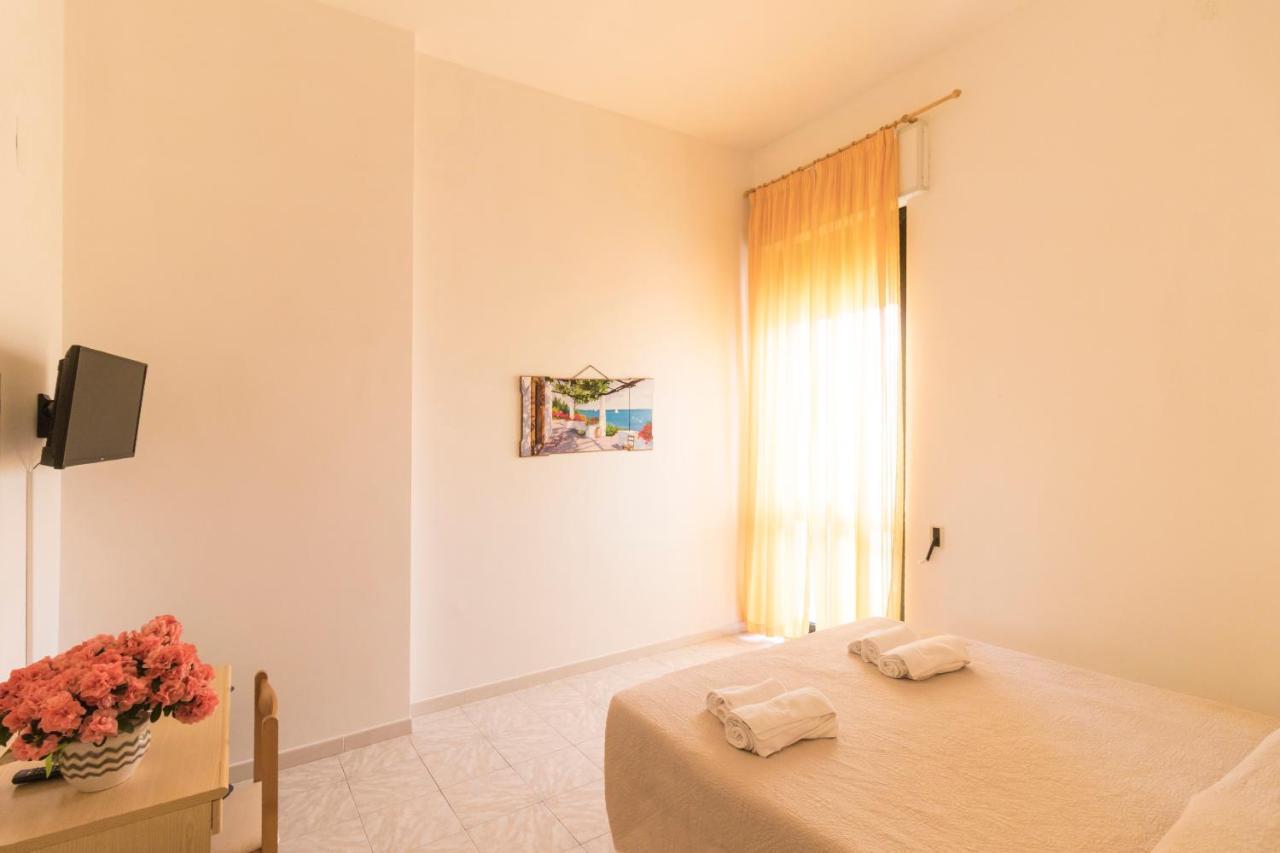 Albergo Palazzo Santa Cesarea Terme Exteriör bild